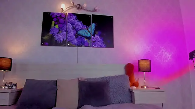 JenniferAuriston online show from 10-06-25, 07:47