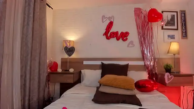 JenniferAuriston online show from 02-15-26, 07:57