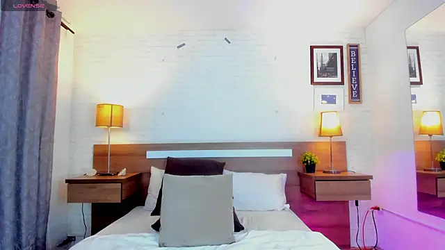 JenniferAuriston online show from 11-03-25, 08:23