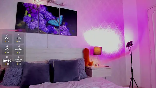 JenniferAuriston online show from 10-10-25, 08:20