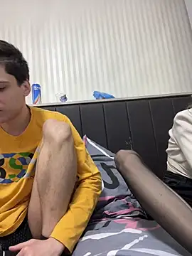 lovburger online show from 04-24-26, 02:19