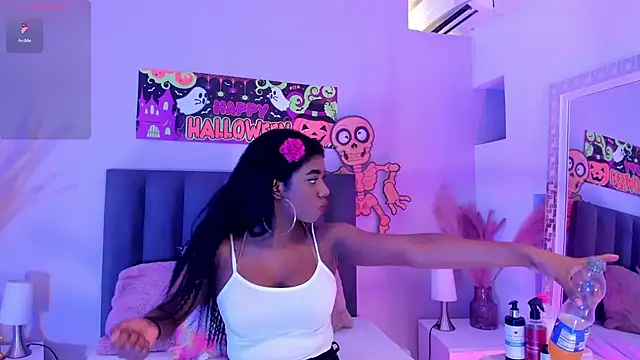 KendraChavez  online show from 10-23-25, 10:52