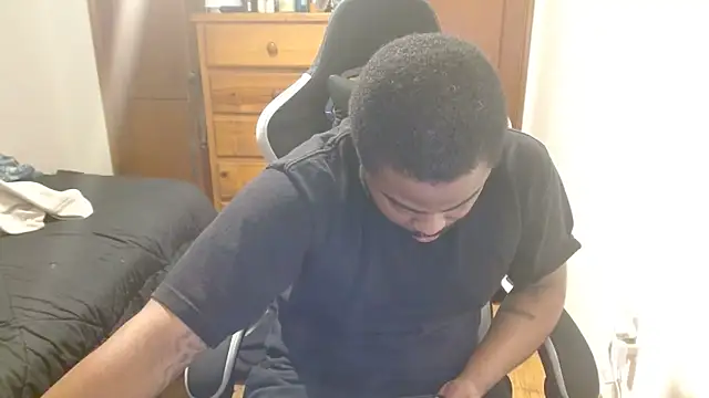 Breadwinnah online show from 11-17-25, 09:02
