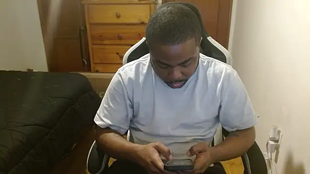 Breadwinnah online show from 11-29-25, 06:02