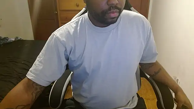Breadwinnah online show from 11-23-25, 02:21