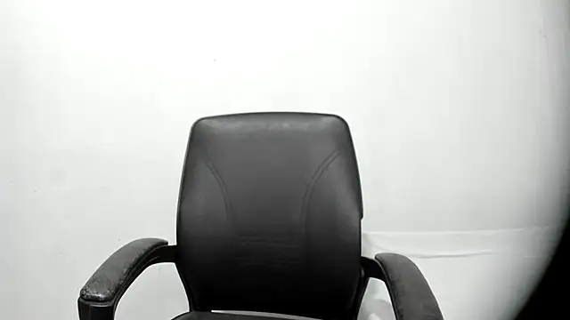 Crazy Cat1995 online show from 02-07-26, 04:09