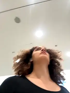 DreamThickCouple online show from 09-18-25, 03:59