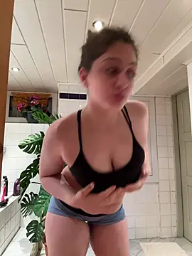 DreamThickCouple online show from 04-14-26, 07:08