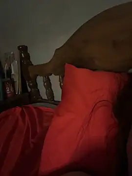 Snapshot of Julay2232 chatting on 11-19-25, 10:04 Julay2232 online show from 11-19-25, 10:04