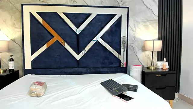 VioletRose as online show from 10-22-25, 07:24