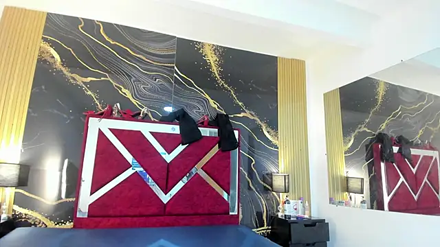 VioletRose as online show from 11-08-25, 05:00