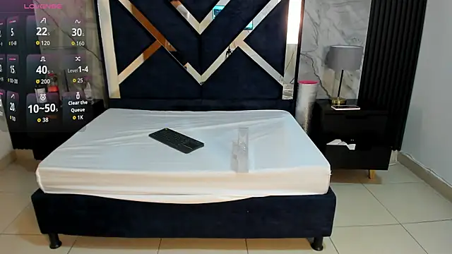 VioletRose as online show from 10-28-25, 08:08