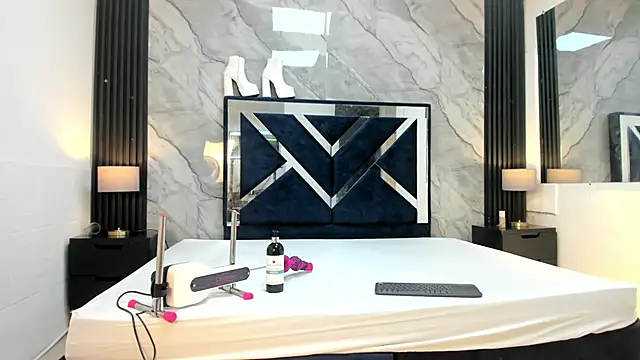 Snapshot of VioletRose_as chatting on 04-30-26, 07:54 VioletRose as online show from 04-30-26, 07:54