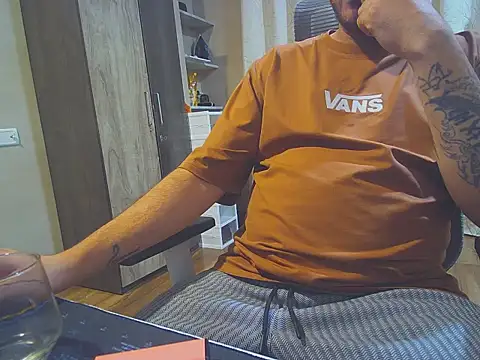 Snapshot of abcillian chatting on 11-13-25, 08:13 abcillian online show from 11-13-25, 08:13