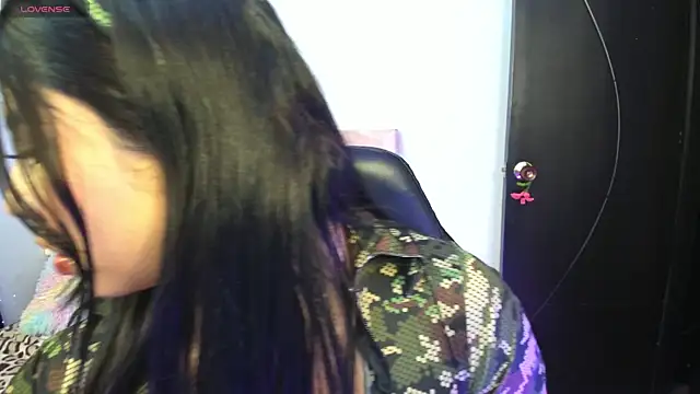 charlotte queen1320 online show from 06-08-26, 12:16