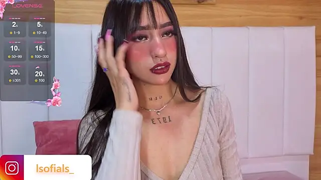 Snapshot of Abril_Velvet_a_ chatting on 02-11-26, 01:00 Abril Velvet a online show from 02-11-26, 01:00