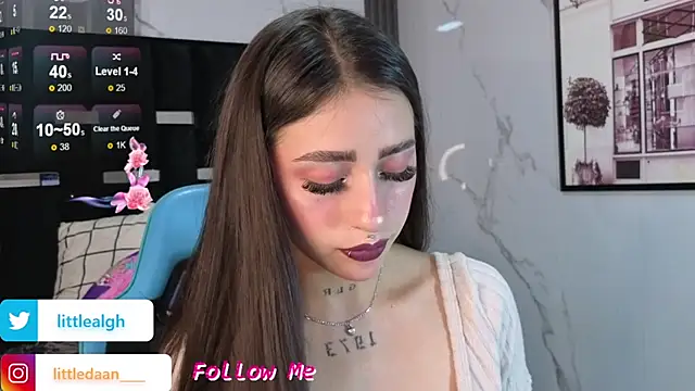 Abril Velvet a  online show from 09-13-25, 01:00