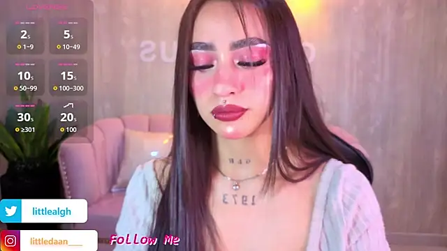 Abril Velvet a  online show from 11-12-25, 01:15