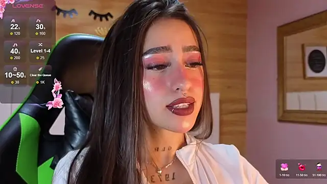 Abril Velvet a  online show from 11-23-25, 01:32