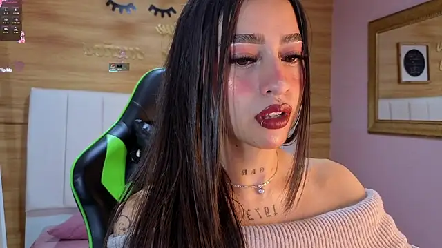 Abril Velvet a  online show from 11-26-25, 12:38