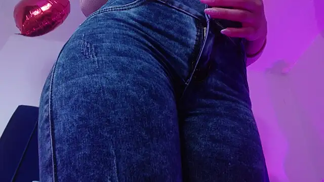 Annie switt online show from 04-09-26, 04:47