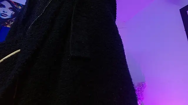 Annie switt online show from 03-12-26, 04:40