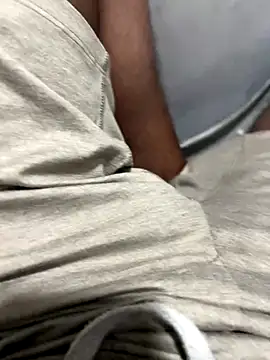 Snapshot of Jeewapatel chatting on 12-18-25, 07:50 Jeewapatel online show from 12-18-25, 07:50