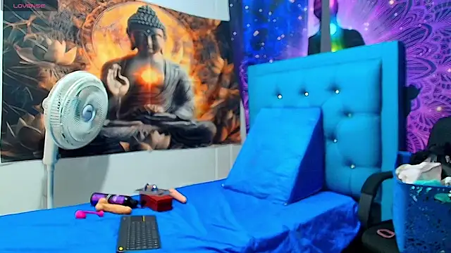 Snapshot of MiaBlaze_ chatting on 02-12-26, 03:45 MiaBlaze online show from 02-12-26, 03:45