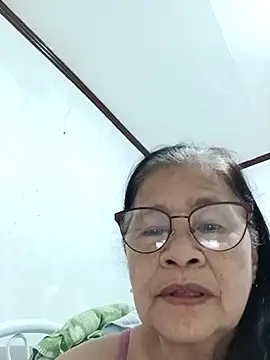 Snapshot of Sweet-Lita50 chatting on 04-10-26, 10:00 Sweet-Lita50 online show from 04-10-26, 10:00