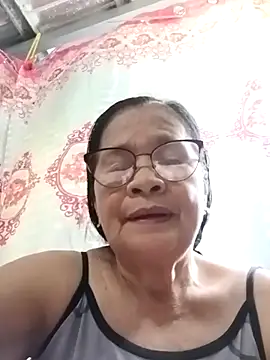 Snapshot of Sweet-Lita50 chatting on 04-17-26, 05:32 Sweet-Lita50 online show from 04-17-26, 05:32