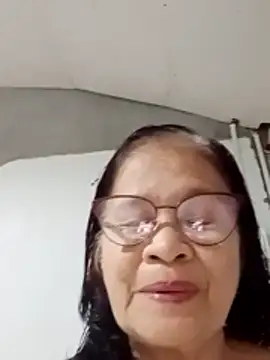 Snapshot of Sweet-Lita50 chatting on 11-15-25, 05:22 Sweet-Lita50 online show from 11-15-25, 05:22