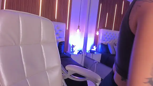 ZamabyCrucie online show from 04-17-26, 11:18