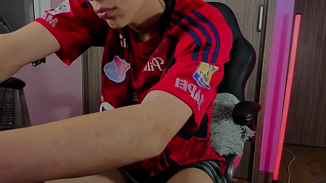 thomas  brandd1 online show from 09-15-25, 10:26