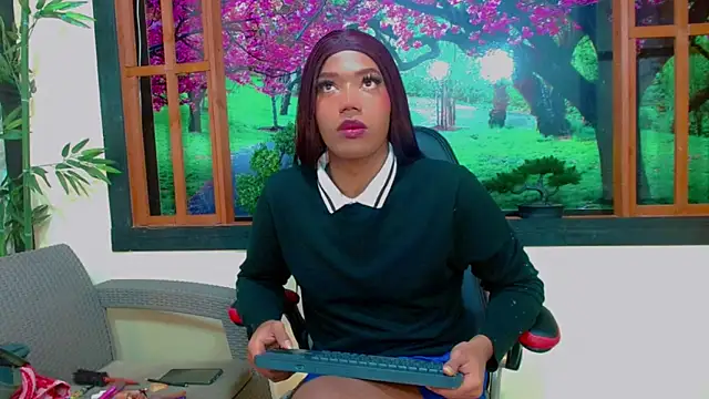 bayolet  online show from 12-18-25, 11:14