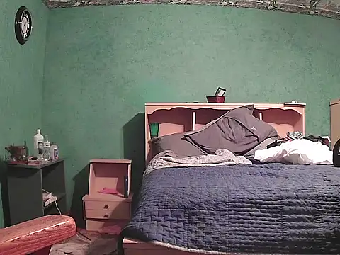 IsAparty online show from 10-13-25, 11:01