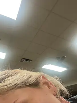 Snapshot of toomuchofafreak chatting on 02-10-26, 07:29 toomuchofafreak online show from 02-10-26, 07:29