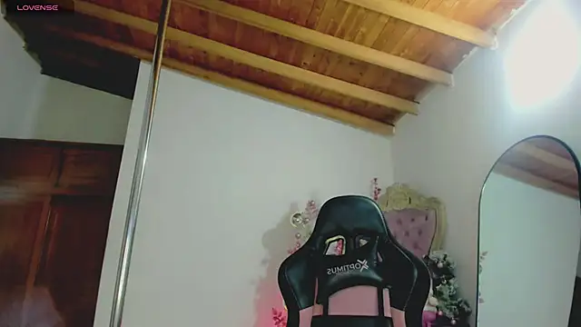 auraeroticaxxx online show from 11-12-25, 03:10