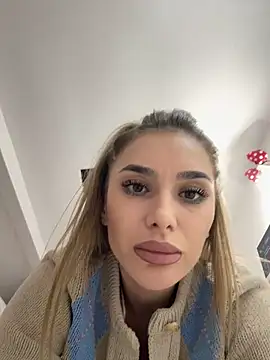 KaseyQuinn  online show from 12-05-25, 08:50