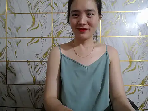 Snapshot of Lyzizi_lovely09 chatting on 05-15-26, 01:25 Lyzizi lovely09 online show from 05-15-26, 01:25