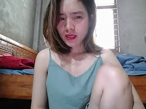 Lyzizi lovely09 online show from 10-05-25, 01:07