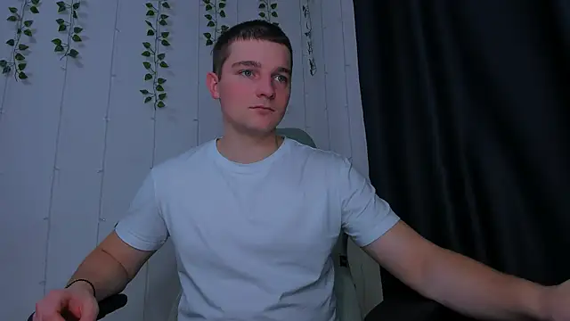 Your Claddagh online show from 12-18-25, 03:16