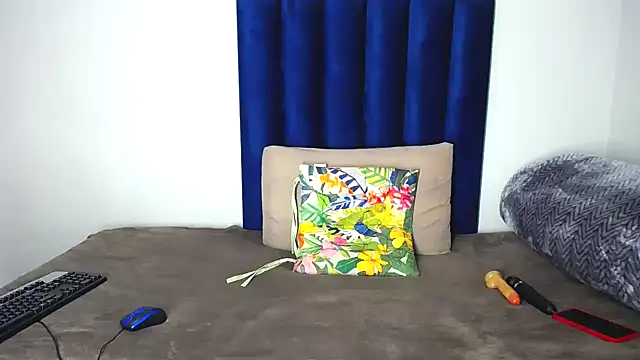 Pinkdollyg online show from 10-27-25, 10:00