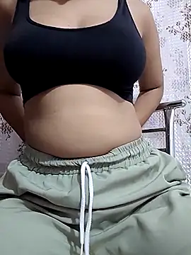 Snapshot of NiharikaBaby chatting on 09-20-25, 09:03 NiharikaBaby online show from 09-20-25, 09:03