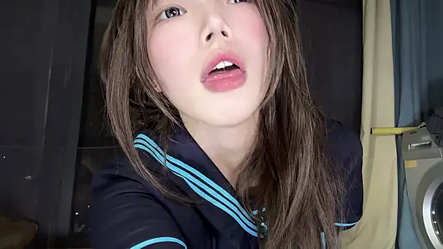 Yiyi-707 online show from 10-08-25, 11:45