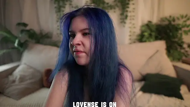 ElizSpieth online show from 12-14-25, 01:45