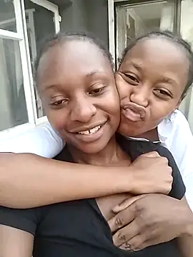 LonelyQueenxx25 online show from 09-24-25, 03:40