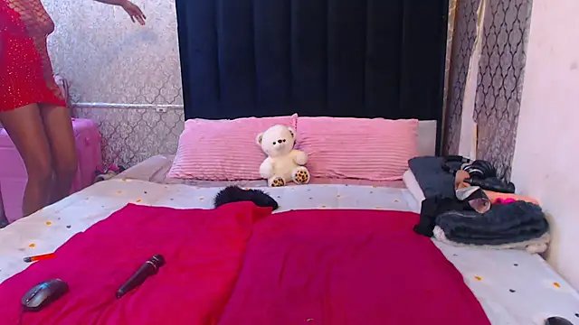 LonelyQueenxx25 online show from 09-22-25, 08:26