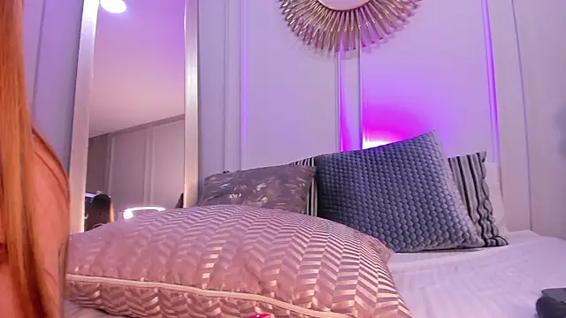 CharlotteBrownn  online show from 02-25-26, 12:33