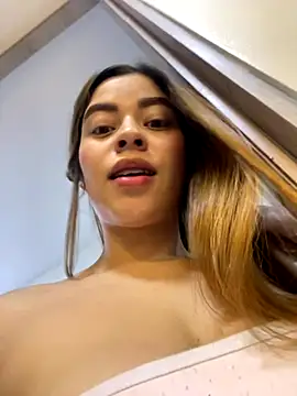 CharlotteBrownn  online show from 11-02-25, 03:22