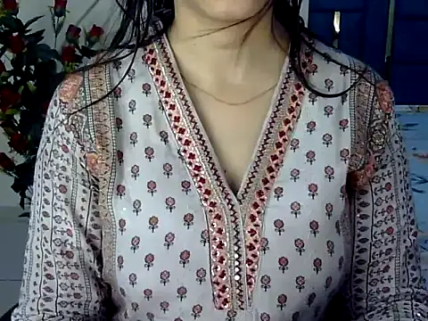 Snapshot of Rumi_cute chatting on 05-02-26, 02:33 Rumi cute online show from 05-02-26, 02:33